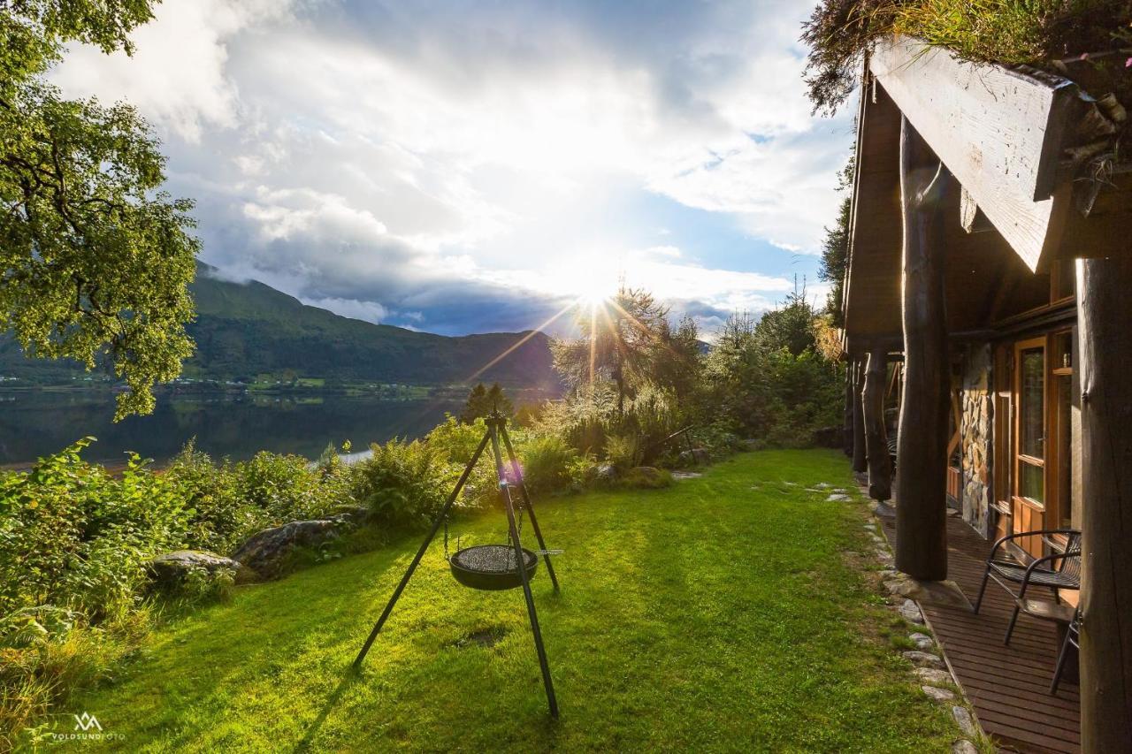 Troll Fjordhytter Syvde Exterior photo